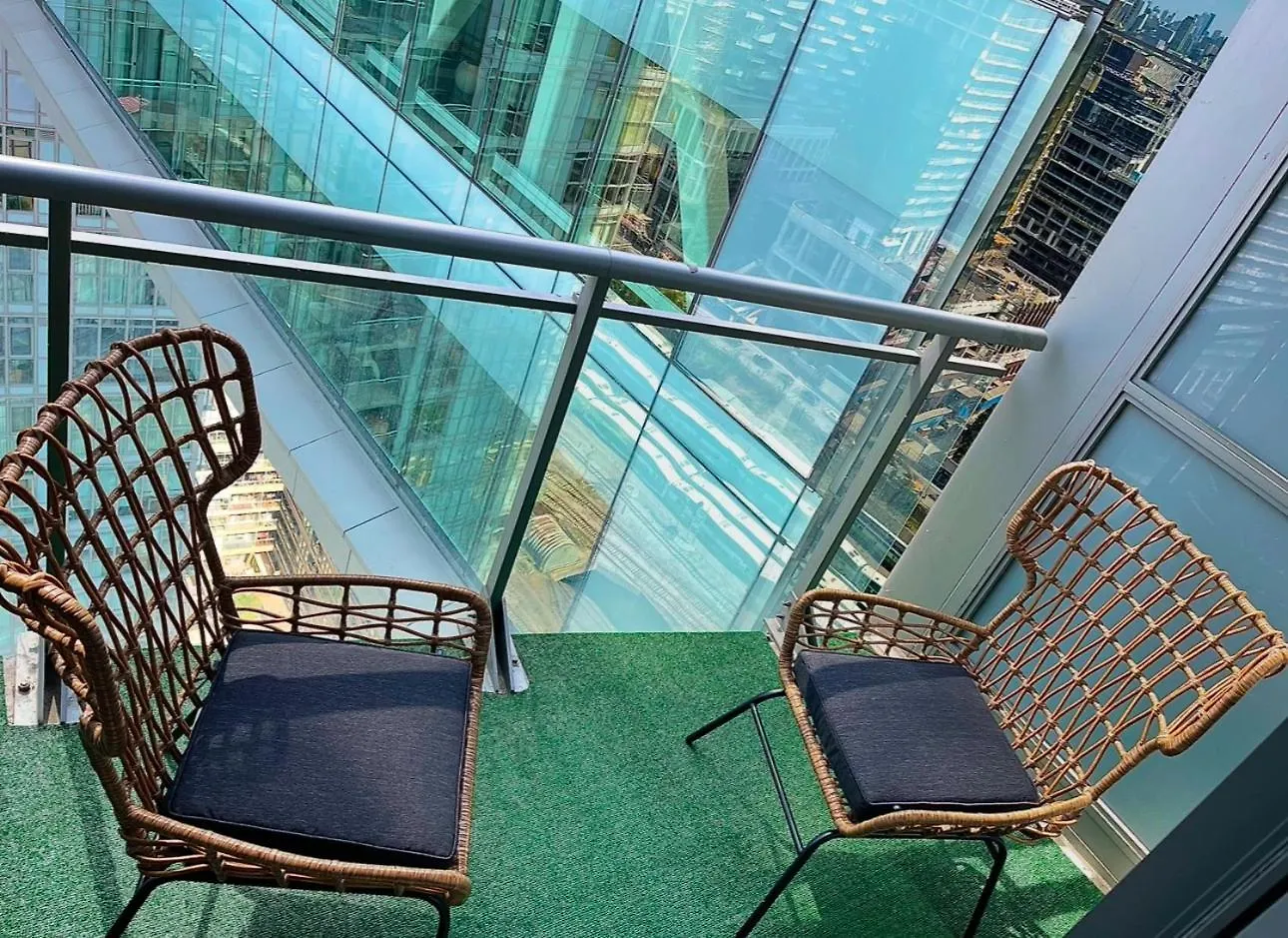 Spectacular Condo Downtown With A View Toronto Canada