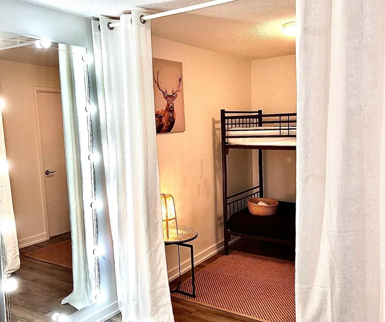 Spectacular Condo Downtown With A View Toronto